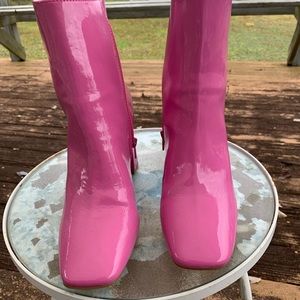 Bamboo Barbie pink women size 10 booties